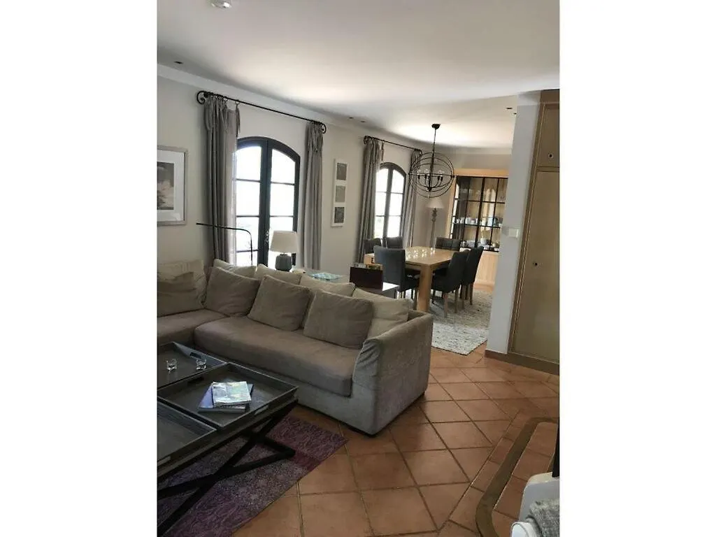 Villa La Bastide Comfortable Vacation Home La Motte  0*, La Motte (Var)
